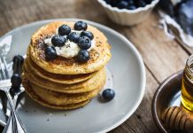 Comment compléter les protéines au petit-déjeuner ? Pancake proteico Creamy Protein 80 NAMEDSPORT> - proteine a colazione