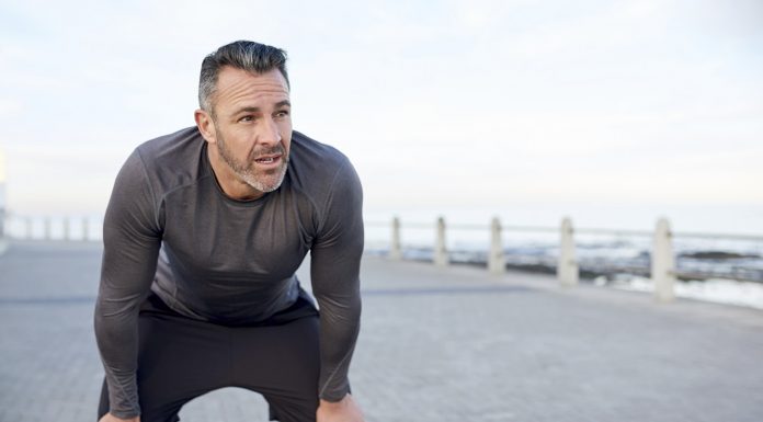 L’ATTIVITÀ FISICA NEGLI OVER 40: COME OTTIMIZZARLA Allenamento over 40